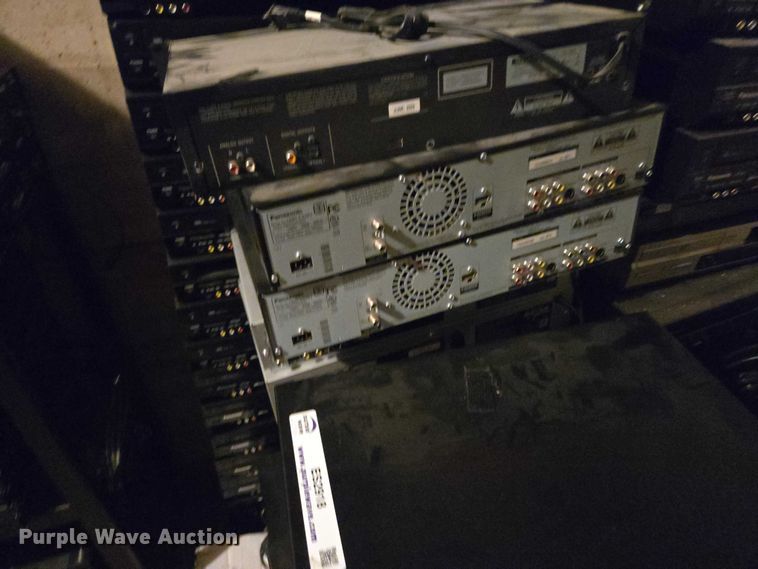 image for item ES2918 Approximately 90 DVD/VHS players