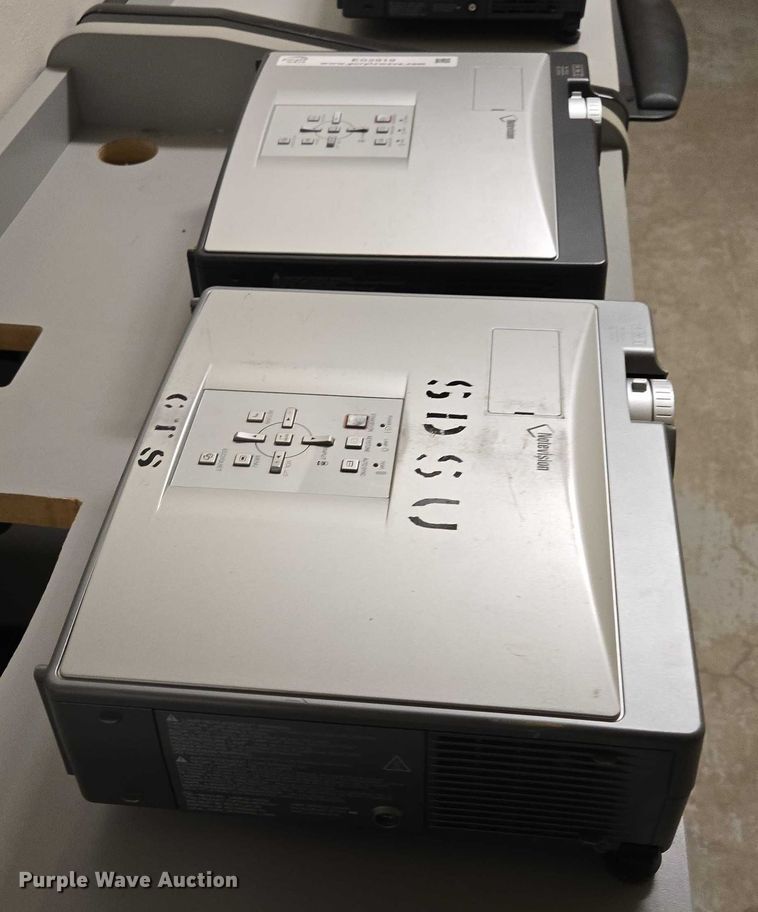 image for item ES2919 (2) projectors