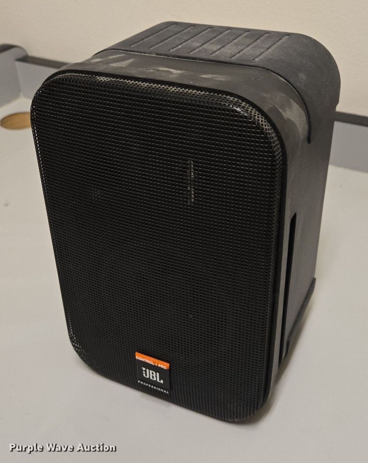 image for item ES2920 JBL speakers