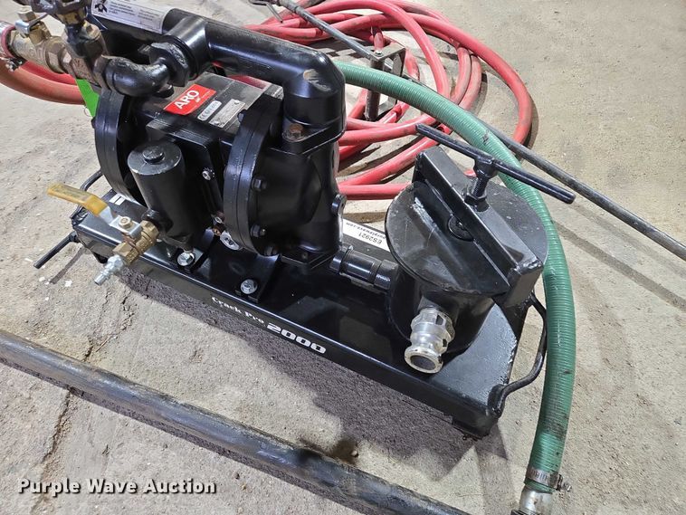 image for item ES2921 Aro Crack Pro 2000 crack sealer pump