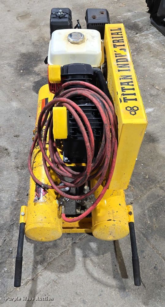image for item ES2922 Titan Industrial air compressor