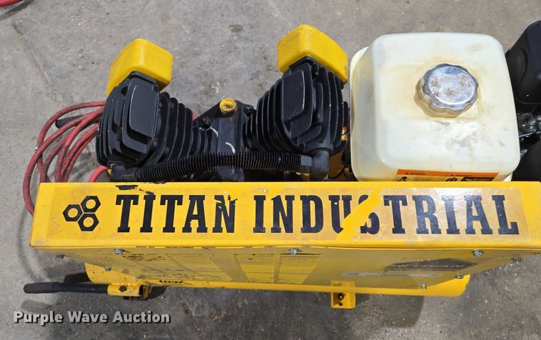 image for item ES2922 Titan Industrial air compressor