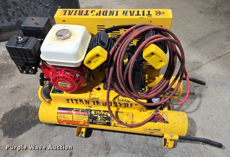 image for item ES2922 Titan Industrial air compressor