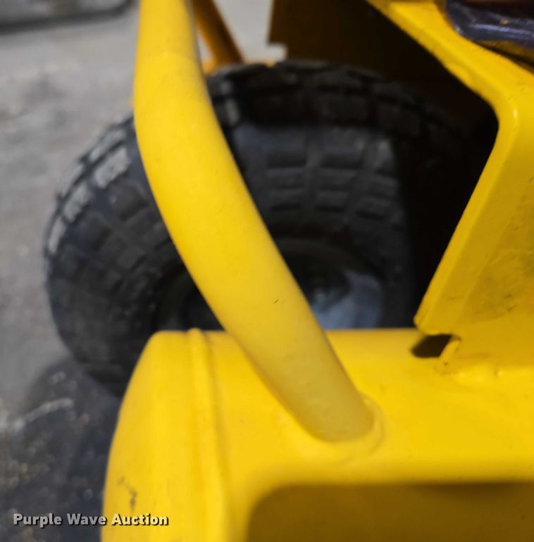 image for item ES2922 Titan Industrial air compressor