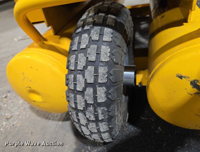 image for item ES2922 Titan Industrial air compressor