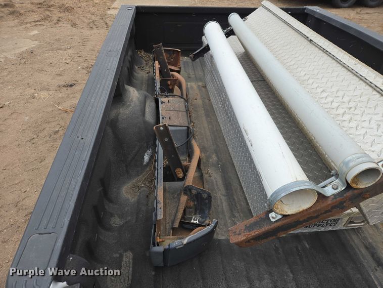 image for item ES2927 Pickup truck bed