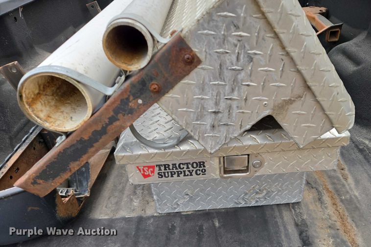 image for item ES2927 Pickup truck bed