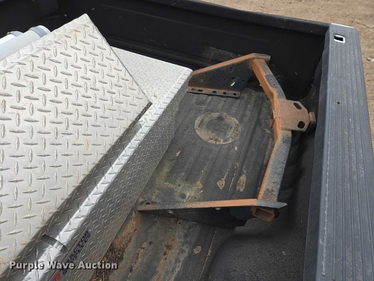 image for item ES2927 Pickup truck bed