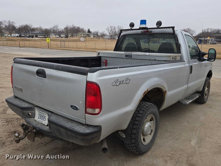 image for item ES2932 2005 Ford F250 pickup truck