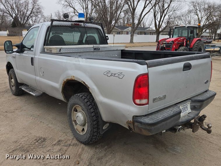 image for item ES2932 2005 Ford F250 pickup truck