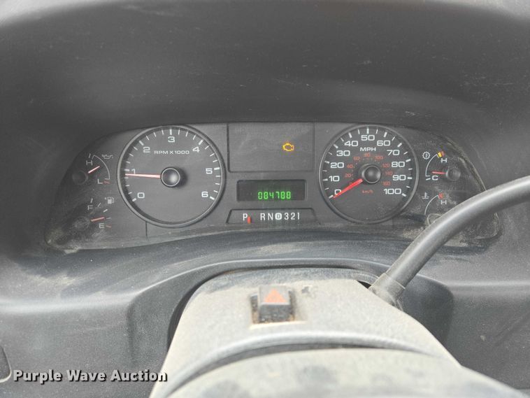 image for item ES2932 2005 Ford F250 pickup truck