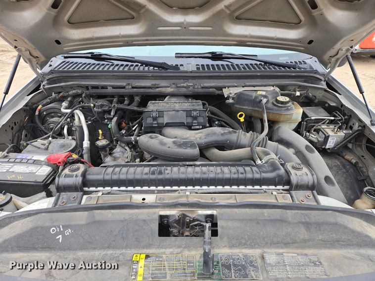 image for item ES2932 2005 Ford F250 pickup truck