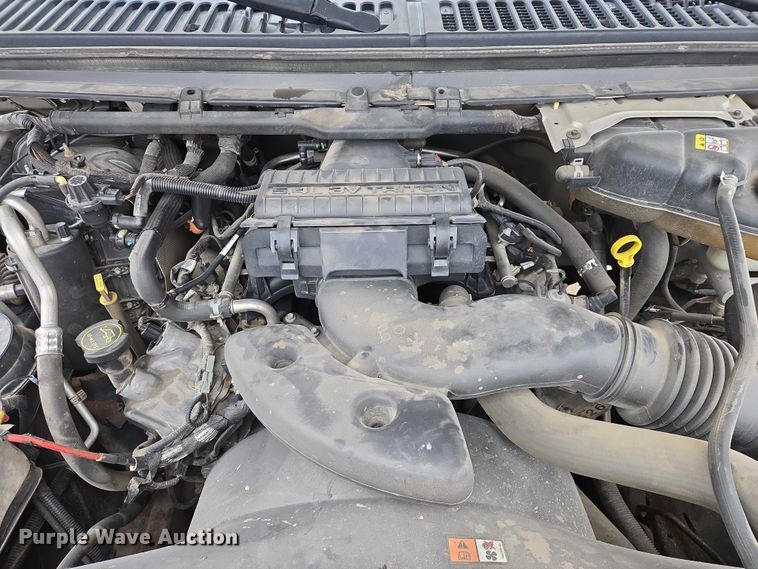 image for item ES2932 2005 Ford F250 pickup truck