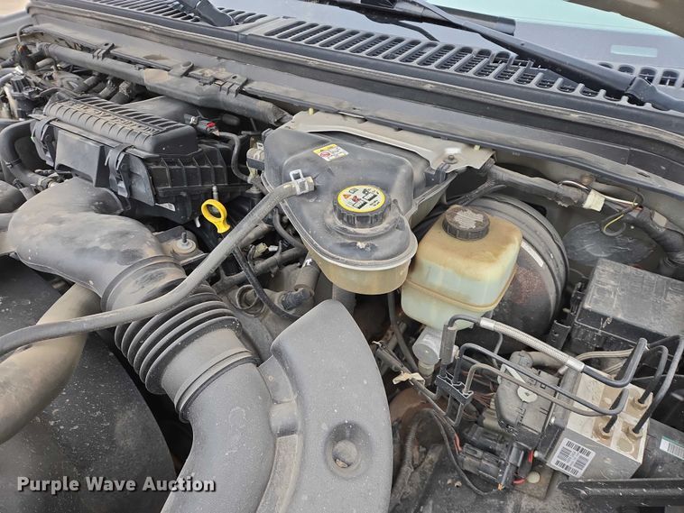 image for item ES2932 2005 Ford F250 pickup truck