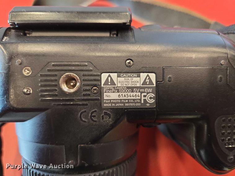 image for item ES2954 (3) cameras