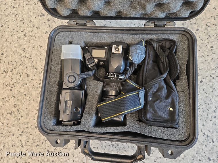 image for item ES2954 (3) cameras