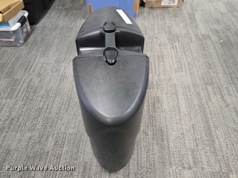 image for item ES2955 Fender Passport Venue speaker