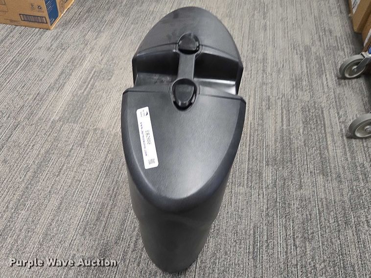 image for item ES2955 Fender Passport Venue speaker