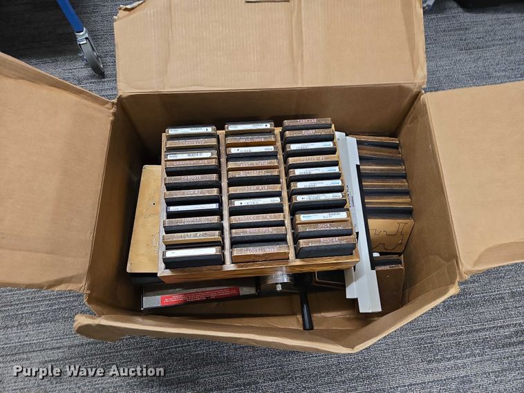 image for item ES2956 AccuCut die cutter