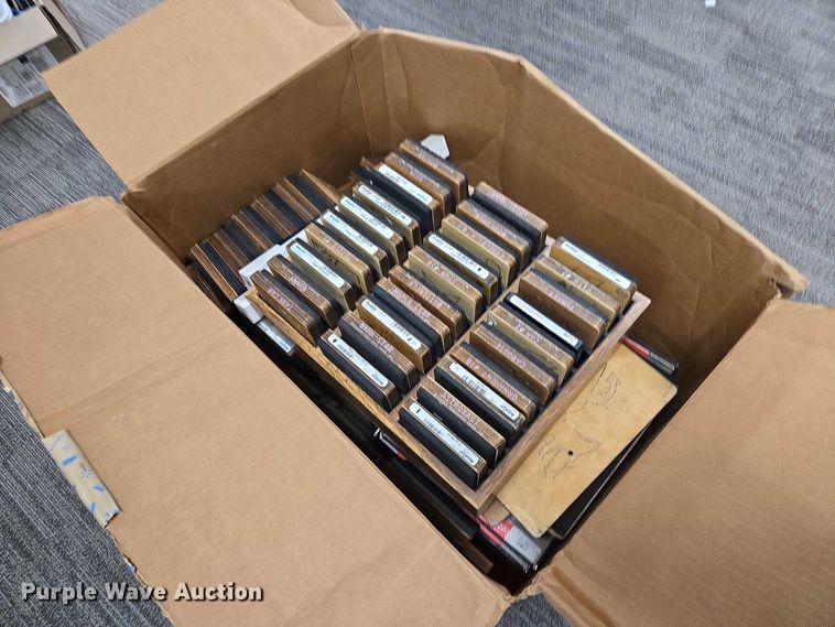 image for item ES2956 AccuCut die cutter