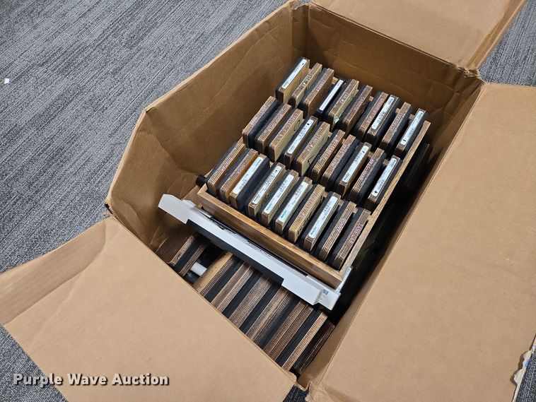 image for item ES2956 AccuCut die cutter