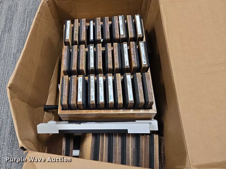 image for item ES2956 AccuCut die cutter