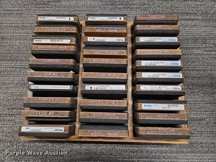 image for item ES2956 AccuCut die cutter