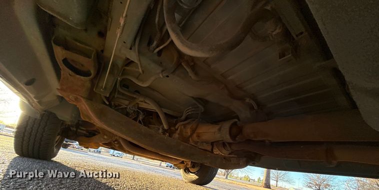 image for item ES5656 1999 Chevrolet Astro van