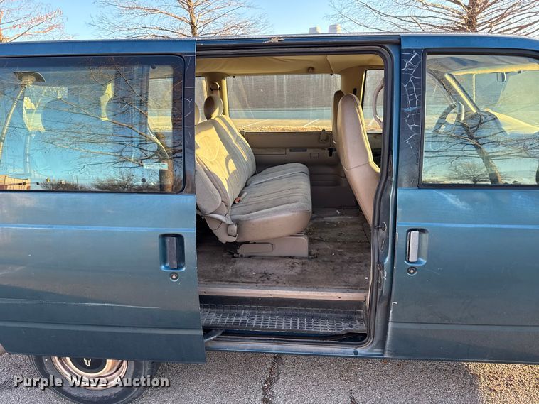image for item ES5656 1999 Chevrolet Astro van