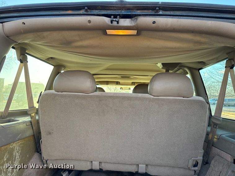 image for item ES5656 1999 Chevrolet Astro van