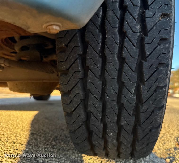 image for item ES5656 1999 Chevrolet Astro van