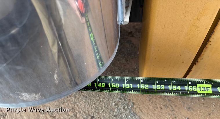 image for item ES5694 1989 Chevrolet Cheyenne 3500 box truck