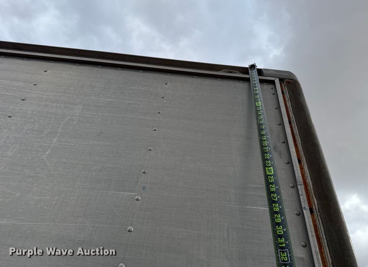 image for item ES5694 1989 Chevrolet Cheyenne 3500 box truck