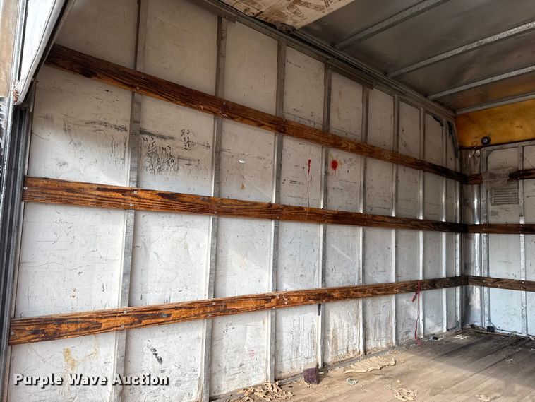 image for item ES5694 1989 Chevrolet Cheyenne 3500 box truck