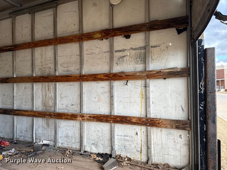 image for item ES5694 1989 Chevrolet Cheyenne 3500 box truck