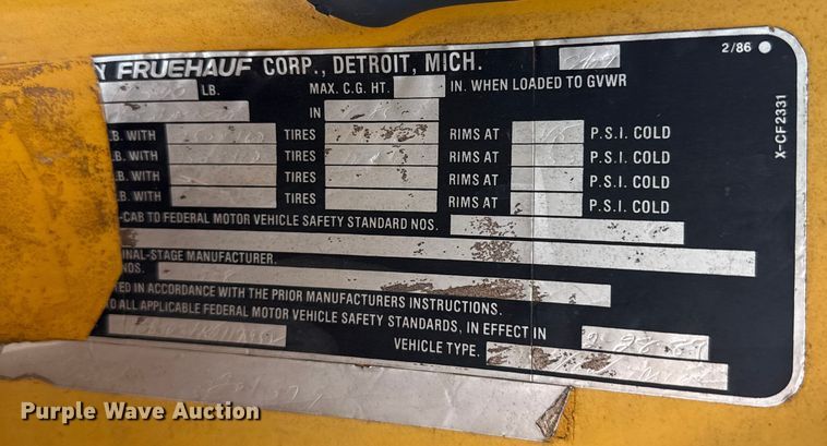 image for item ES5694 1989 Chevrolet Cheyenne 3500 box truck