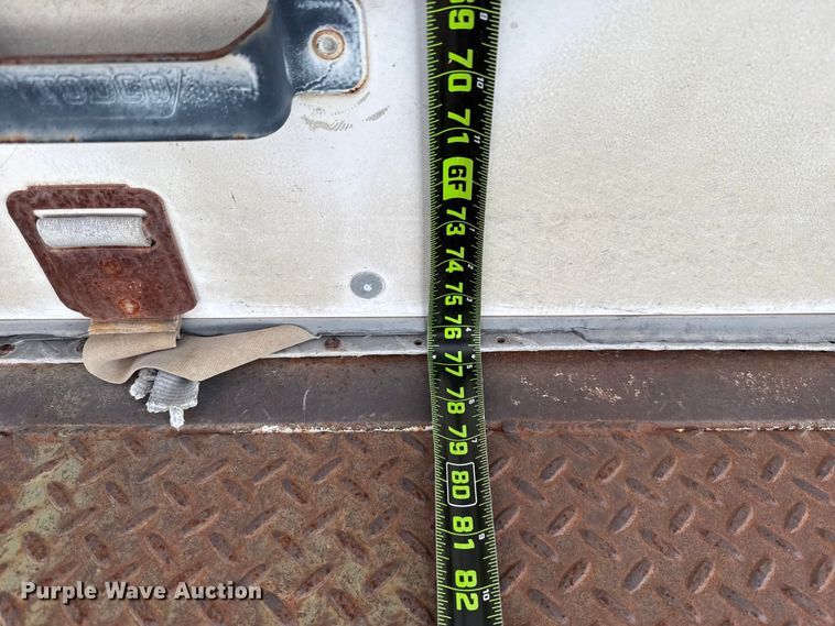 image for item ES5695 1991 Dodge D350 box truck