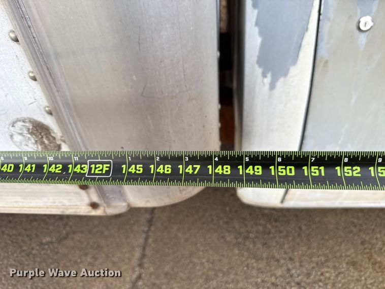 image for item ES5695 1991 Dodge D350 box truck