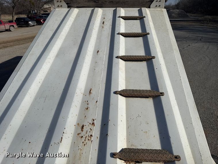 image for item ES5795 2014 Armor Lite SBD-40 bottom dump trailer