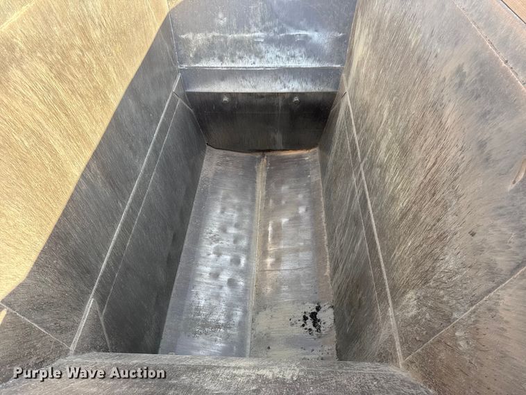 image for item ES5795 2014 Armor Lite SBD-40 bottom dump trailer