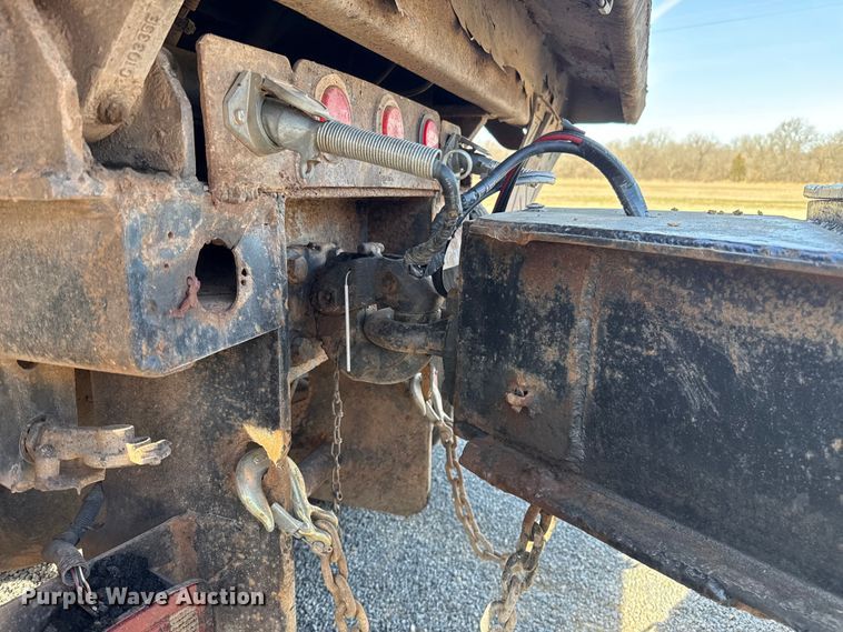 image for item ES5796 2014 Friesen Trailers LLC GN-25-H tilt deck equipment trailer