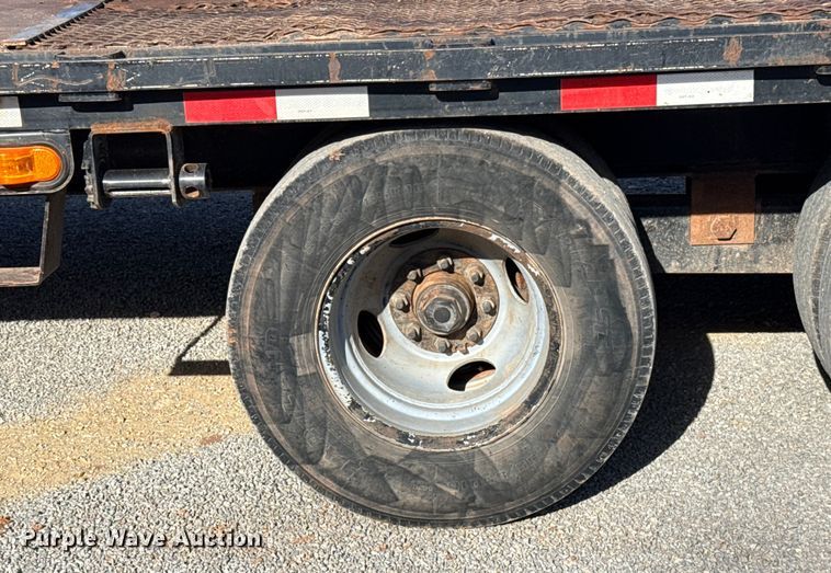 image for item ES5796 2014 Friesen Trailers LLC GN-25-H tilt deck equipment trailer