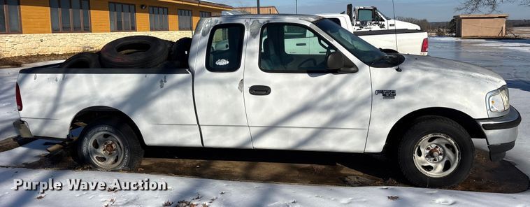 image for item ES8541 1998 Ford F150 Ext. Cab pickup truck