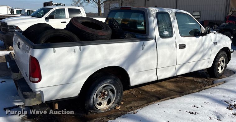image for item ES8541 1998 Ford F150 Ext. Cab pickup truck