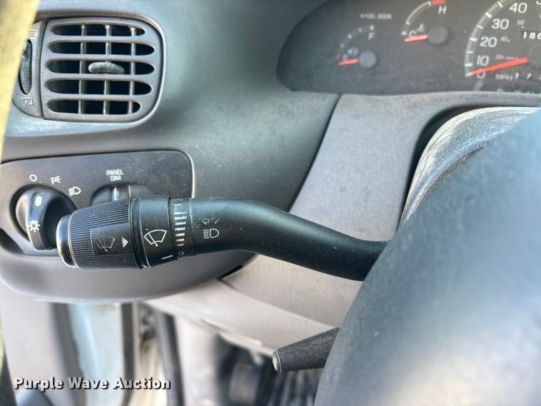 image for item ES8541 1998 Ford F150 Ext. Cab pickup truck