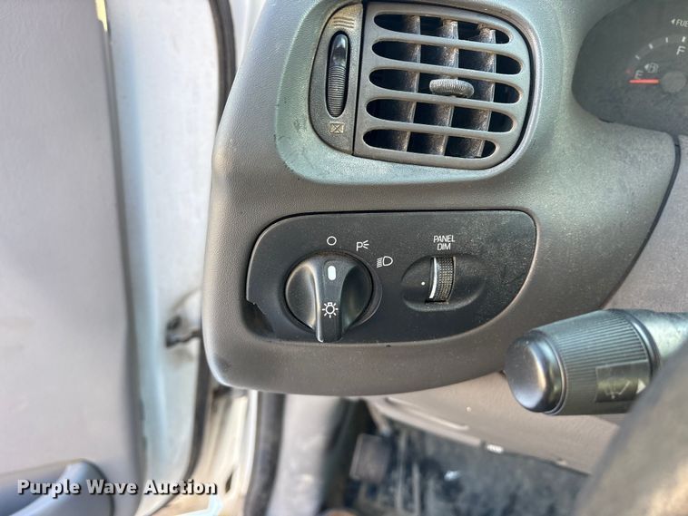 image for item ES8541 1998 Ford F150 Ext. Cab pickup truck