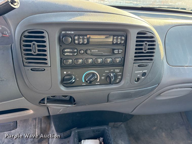 image for item ES8541 1998 Ford F150 Ext. Cab pickup truck