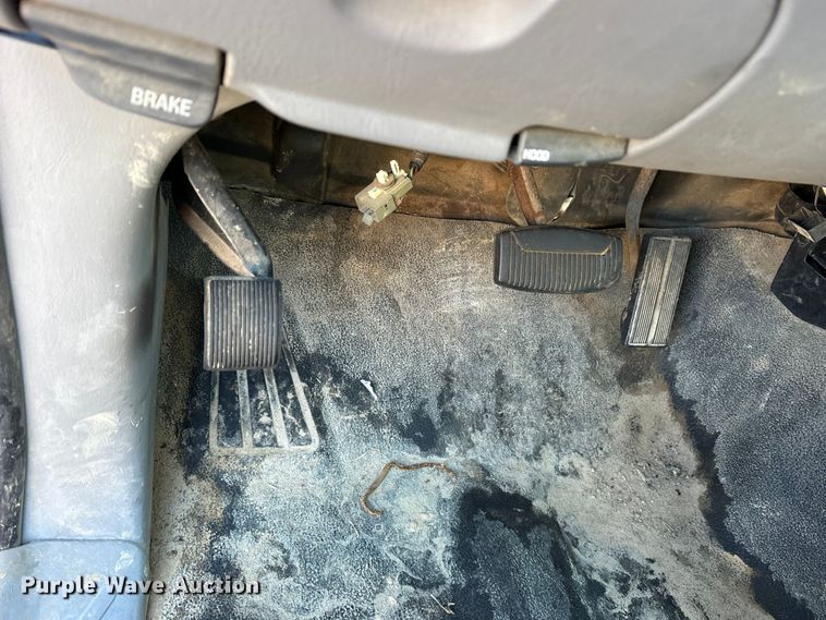 image for item ES8541 1998 Ford F150 Ext. Cab pickup truck