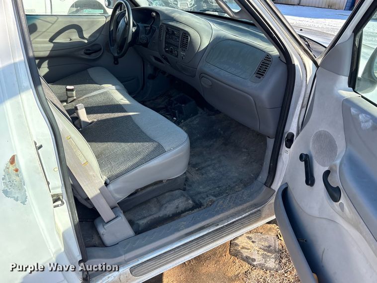image for item ES8541 1998 Ford F150 Ext. Cab pickup truck