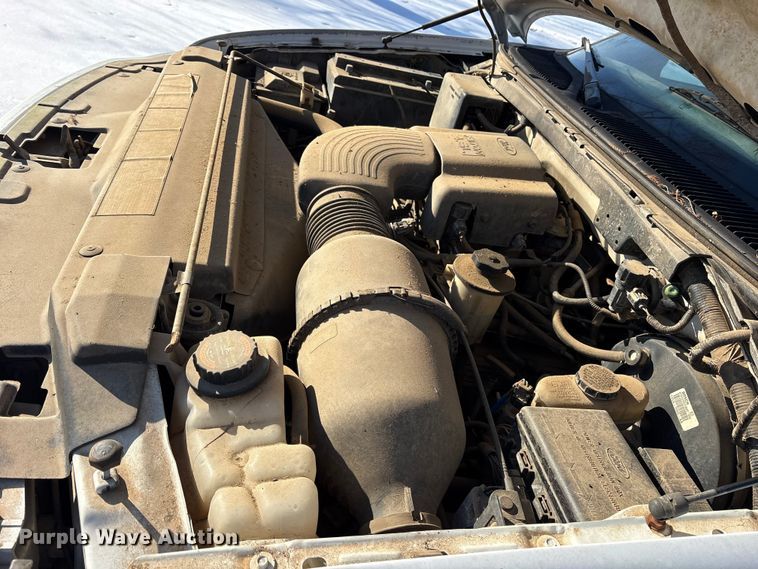 image for item ES8541 1998 Ford F150 Ext. Cab pickup truck